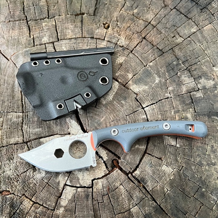 outdoor element Contour Feather and sheath wood